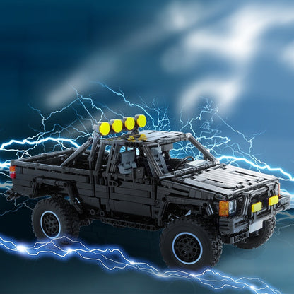 4x4 Xtracab Pickup Truck Building Kit | LEGO-Compatible MOC - 1