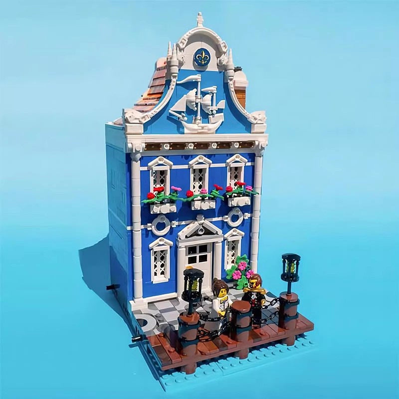 Captain's House MOC Coastal Architecture Building Kit - 3