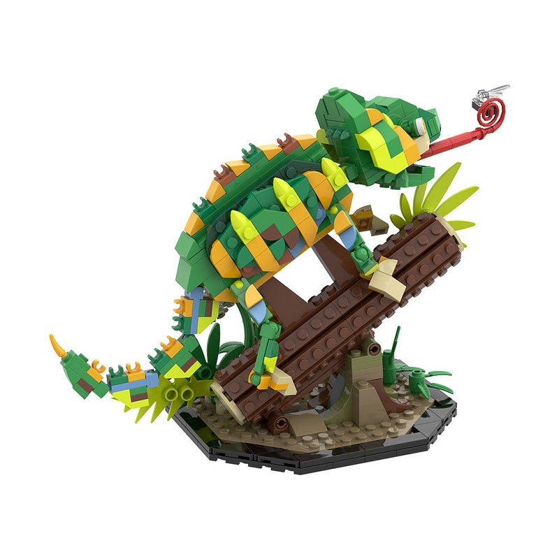 Chameleon Wildlife MOC Building Kit | Colorful Reptile Display Model - 12