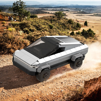 Futuristic Cyber Pickup Truck Building Kit | LEGO-Compatible MOC - 1