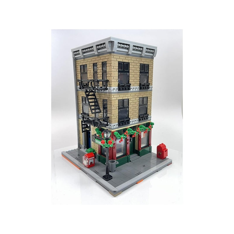 Irish Pub & Apartment Modular MOC Building Kit - 4