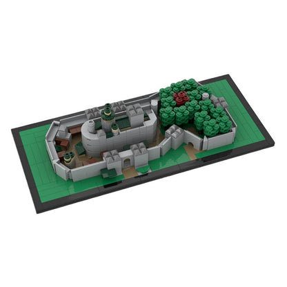 Northern Fortress Castle Skyline Building Kit | LEGO-Compatible MOC - 1