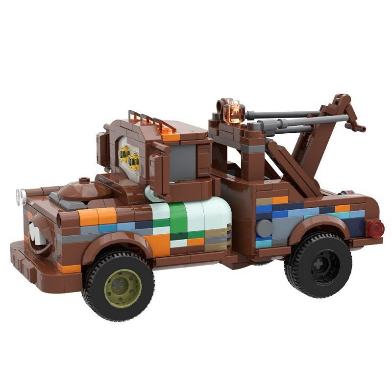 Rusty Vintage Tow Truck MOC Building Kit | Cartoon Recovery Vehicle Model - 2