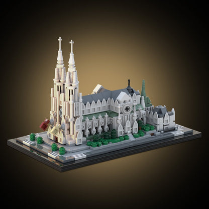 St. Patrick's Cathedral MOC 1:800 Scale Historic Architecture Building Kit - 4