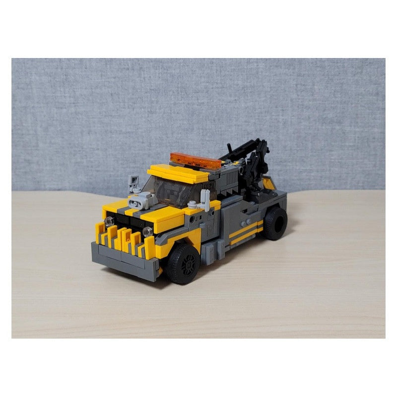 Transforming Tow Truck Robot MOC Building Kit | Dual-Mode Vehicle Figure - 3